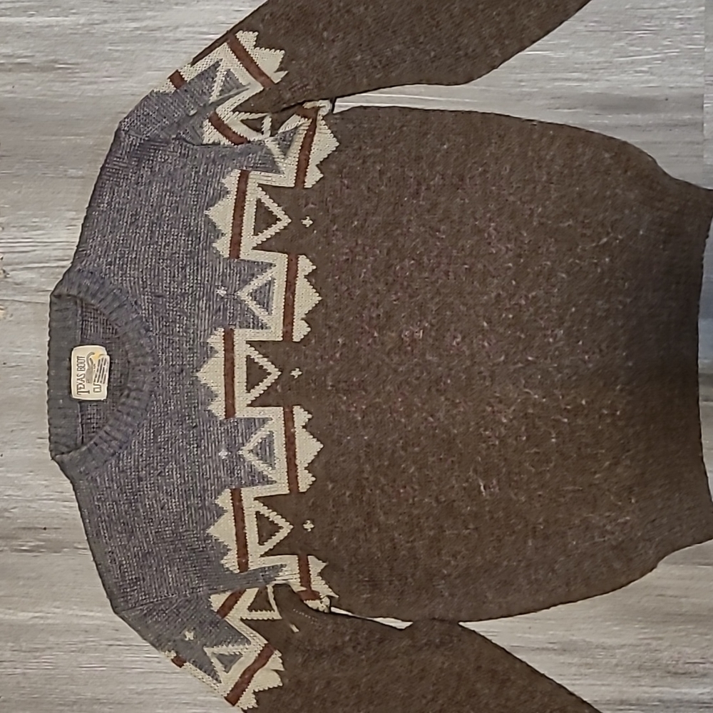 Texas Boot Clothing Two Tone Argile Sweater Size Medium
